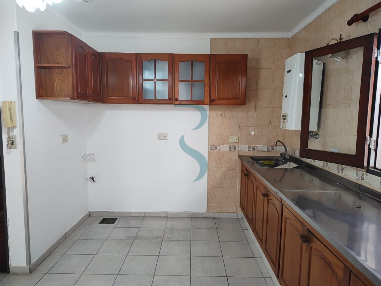 INTERNO AMPLIO EN VENTA - CENTRO