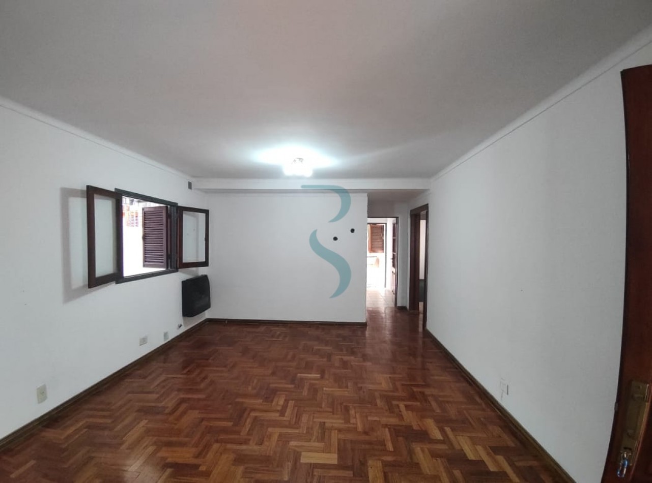 INTERNO AMPLIO EN VENTA - CENTRO