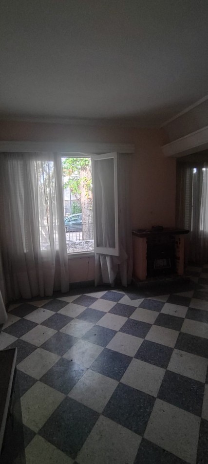 Casa a refaccionar en 7 jefes