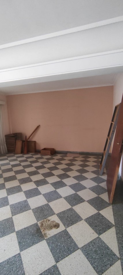 Casa a refaccionar en 7 jefes