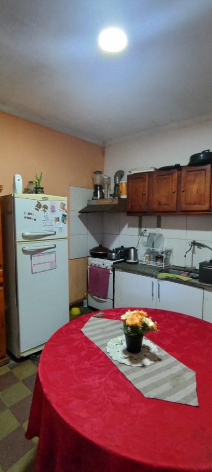 CASA INTERNA A REFACCIONAR A METROS DE ARISTOBULO