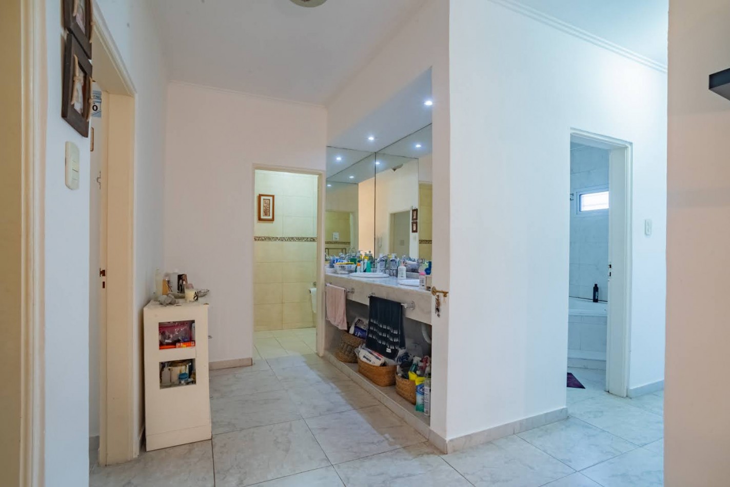 CASA DE CATEGORIA EN BARRIO SUR