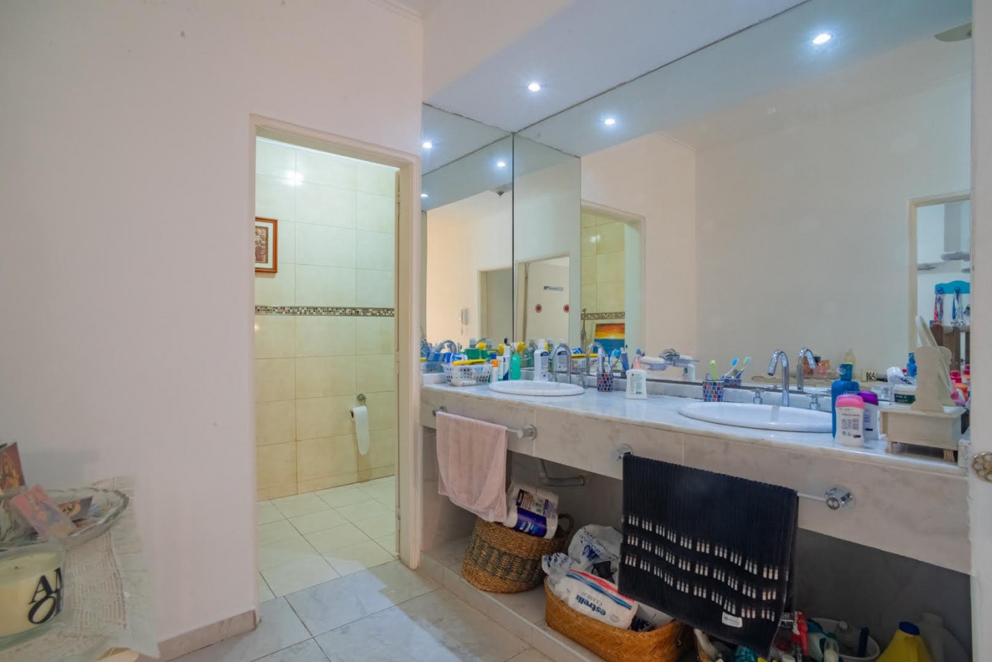 CASA DE CATEGORIA EN BARRIO SUR