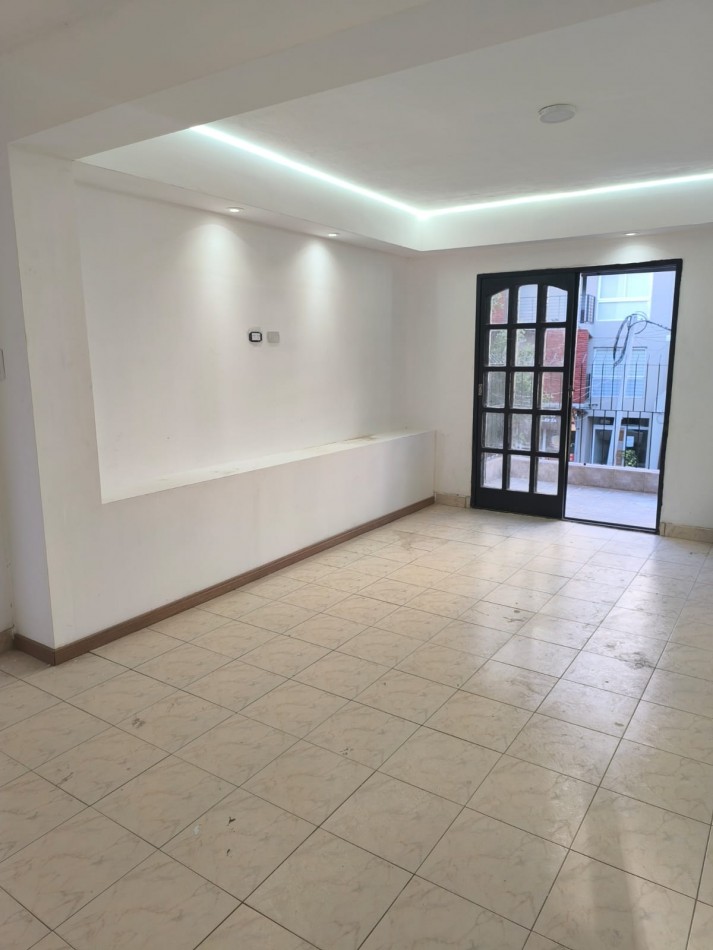 Departamento a pasos de bv con pileta exclusiva