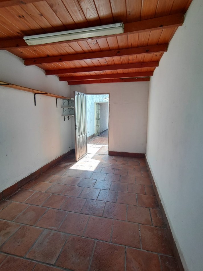 Casa con pileta en santoto