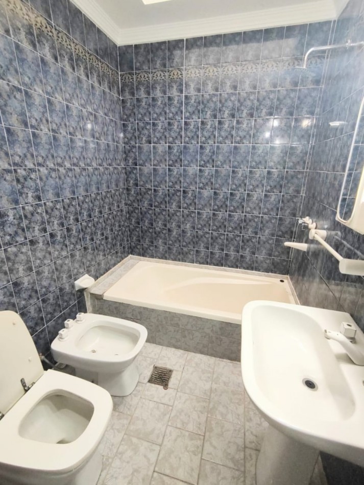 Casa con pileta en santoto