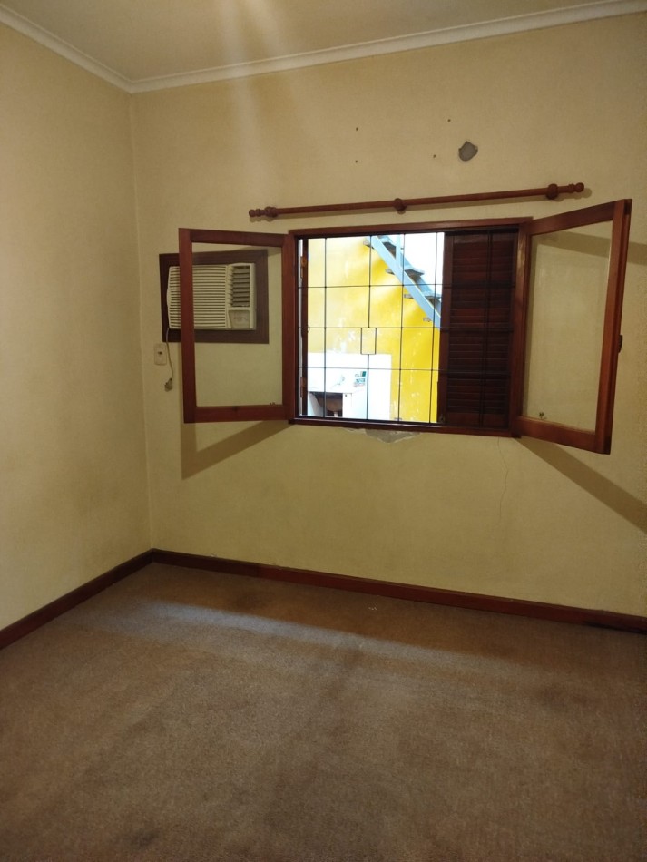 Se vende casa en San Lorenzo 6400