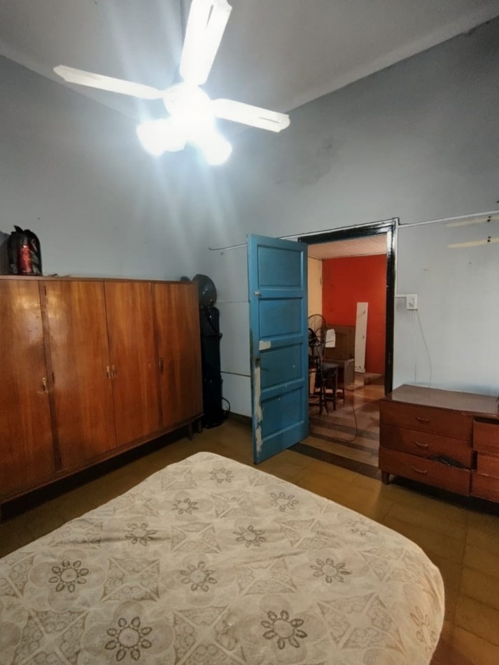 Casa a refaccionar a metros de salvador del carril