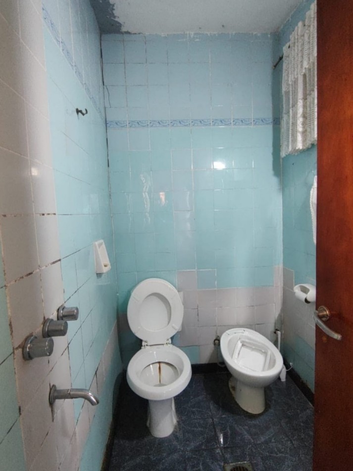 Casa a refaccionar a metros de salvador del carril