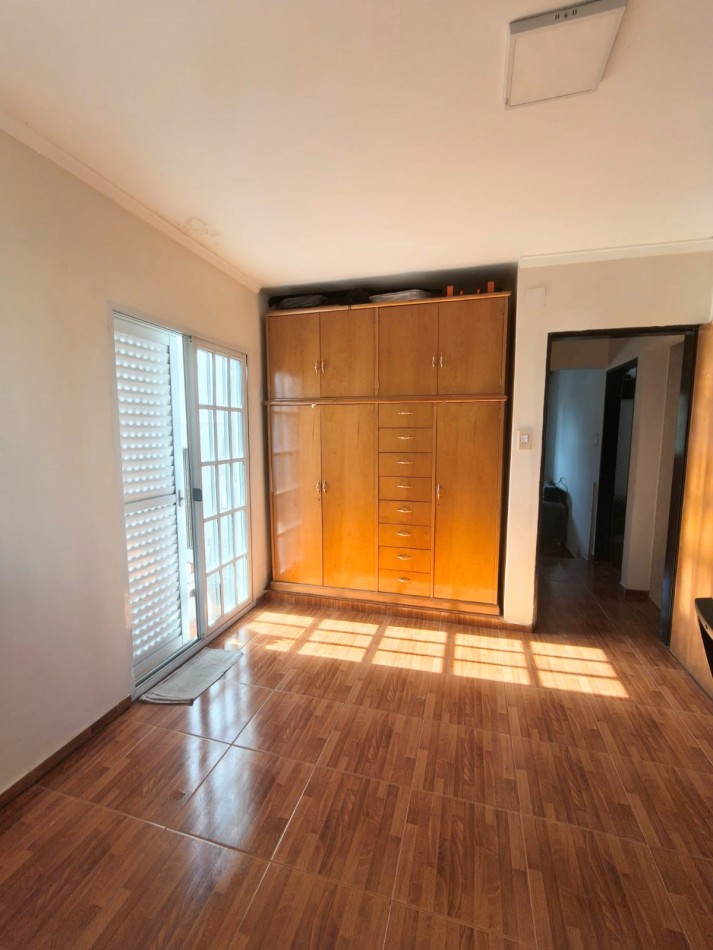 Casa interna a una cuadra de la costanera