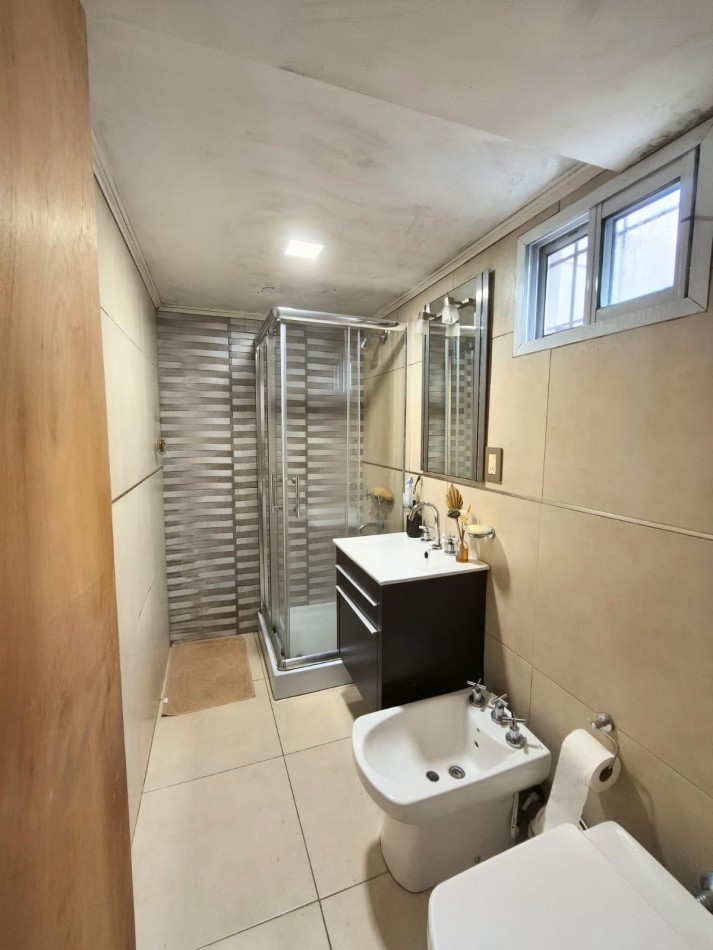Casa interna a una cuadra de la costanera
