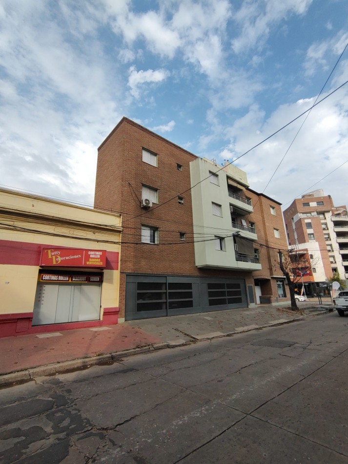 Cochera en San Jeronimo y Mariano Comas