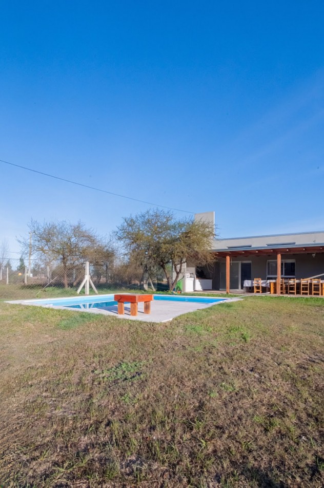 Casa moderna en leyes