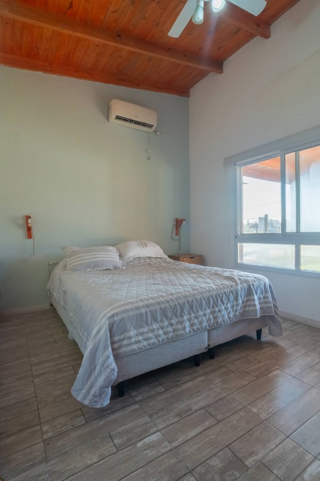 Casa moderna en leyes
