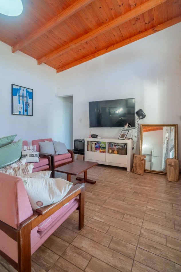 Casa moderna en leyes