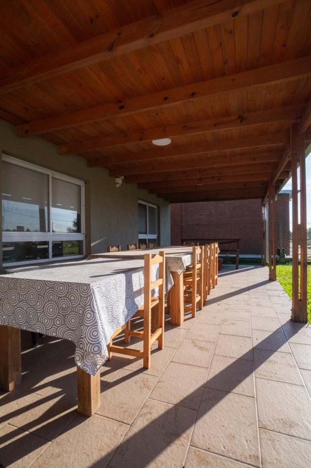 Casa moderna en leyes