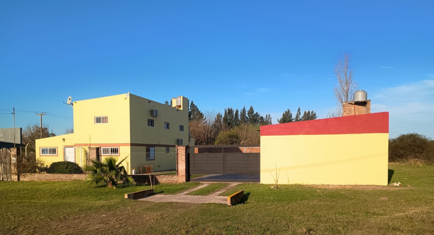 Casa amplia en caima