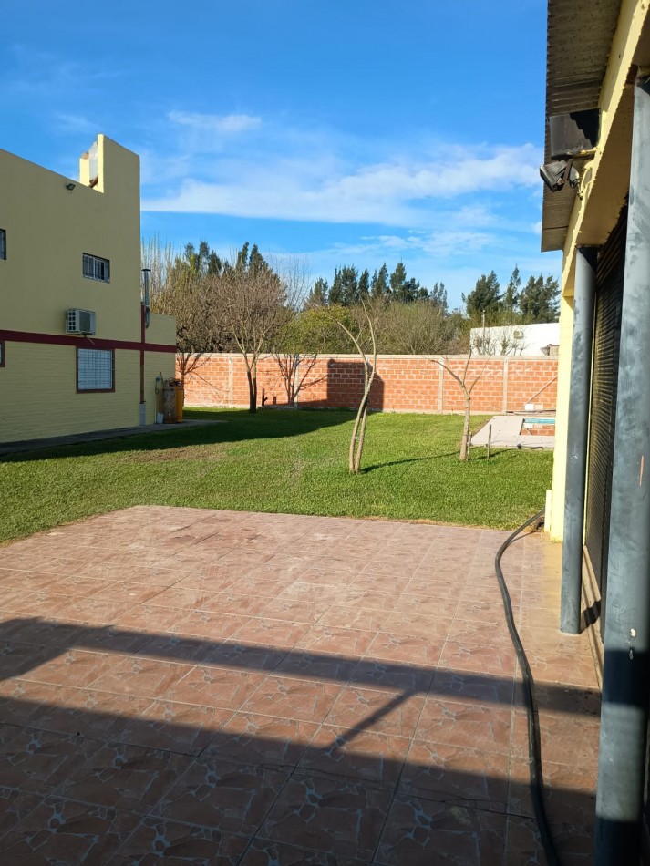 Casa amplia en caima