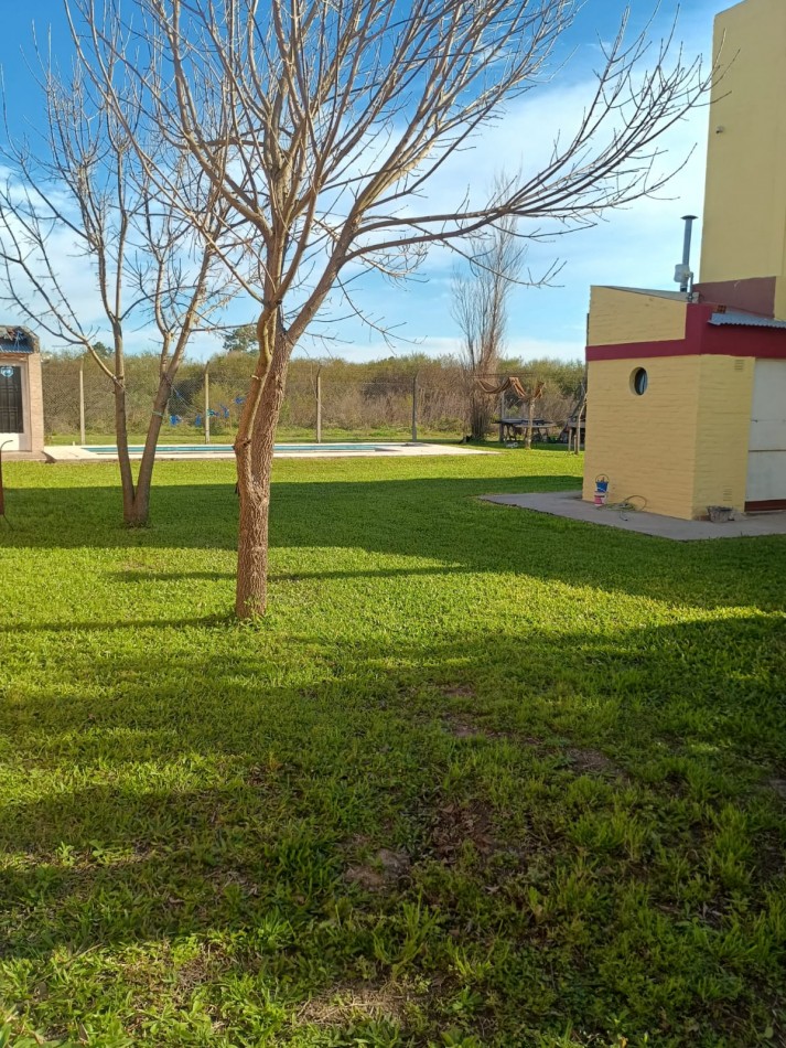 Casa amplia en caima