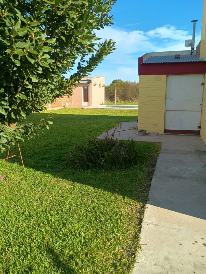 Casa amplia en caima