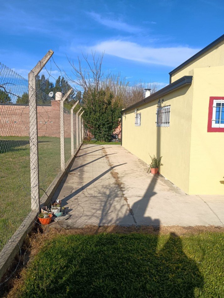 Casa amplia en caima