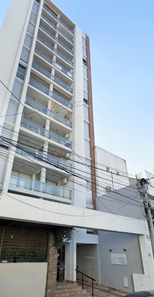 Departamento de dos dormitorios en edificio sembrando