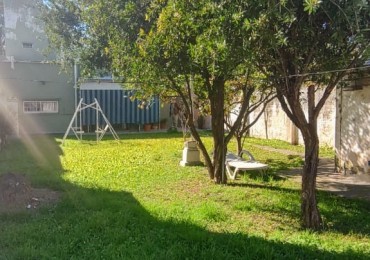 CASA CON GRAN PATIO VERDE EN PLENO SARGENTO CABRAL