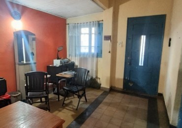 Casa a refaccionar a metros de salvador del carril